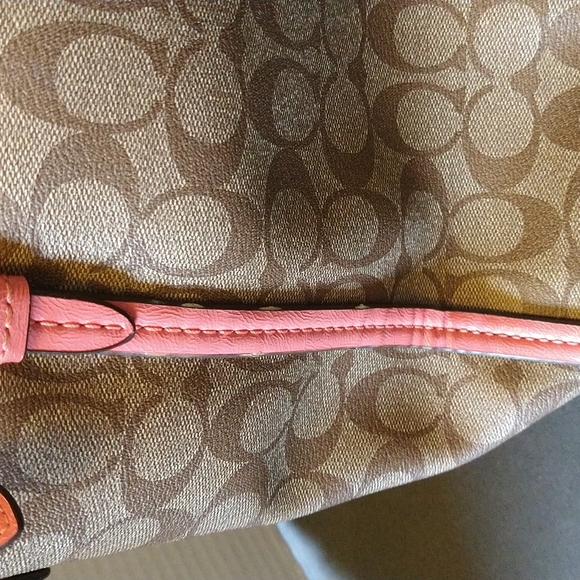 Vintage coach Signature Peyton East West Carryall Bag. - Picture 7 of 14